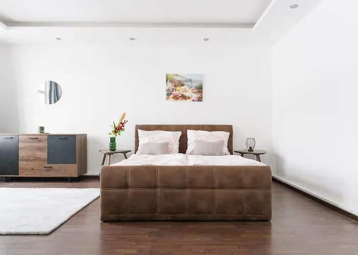 Apartment Central, Modern, Big *