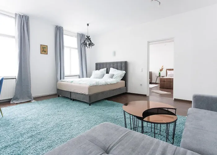 Apartment Central, Modern, Big *