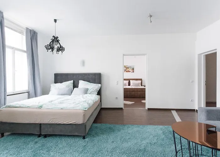 Central, Modern, Big Apartment Vienna